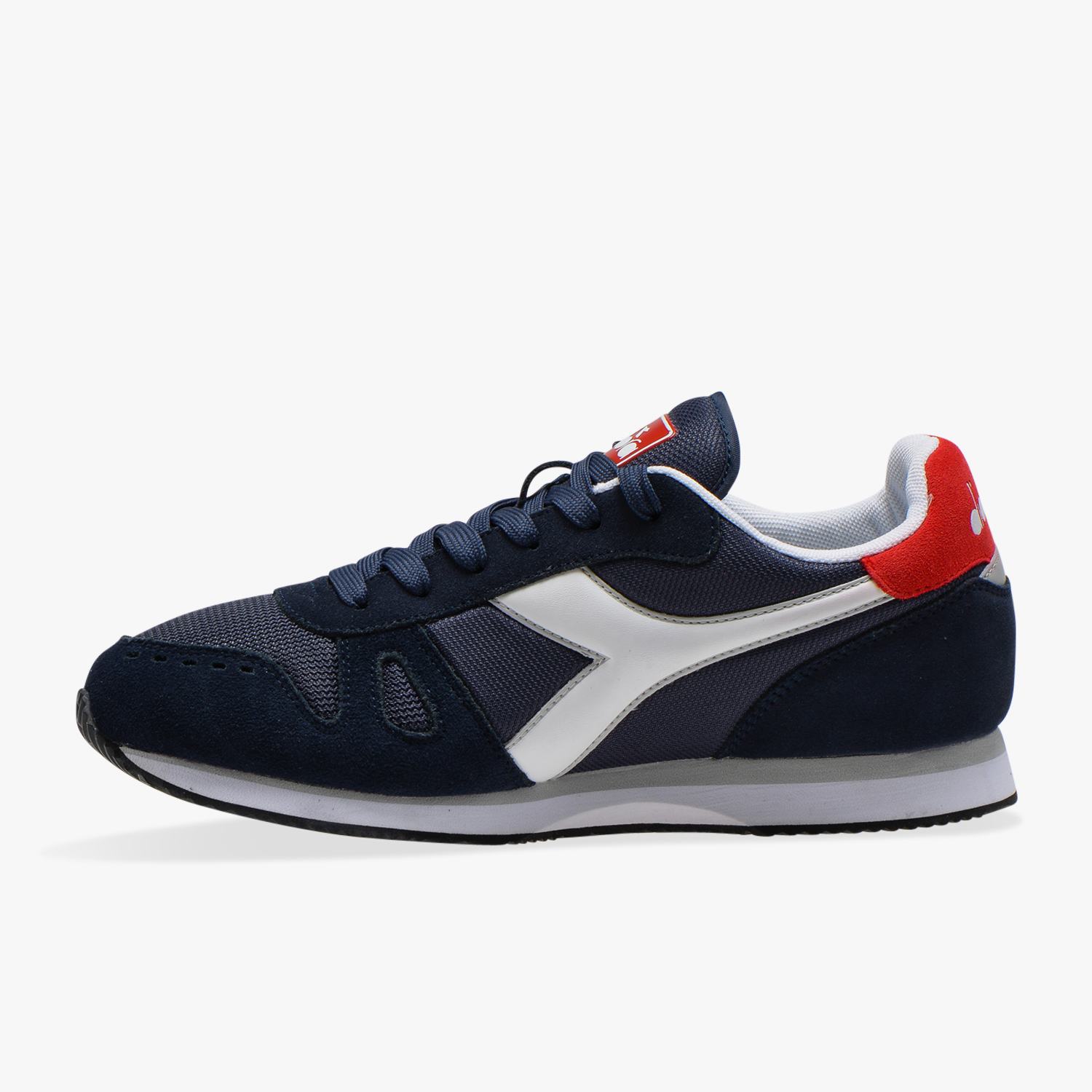 Simple ran. Diadora simple Run. Diadora simple Run черные\. Diadora simple Run подделка.